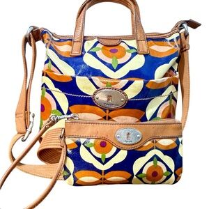Fossil Blue Floral Convertible Crossbody Tote ans Wrislet- key not included
